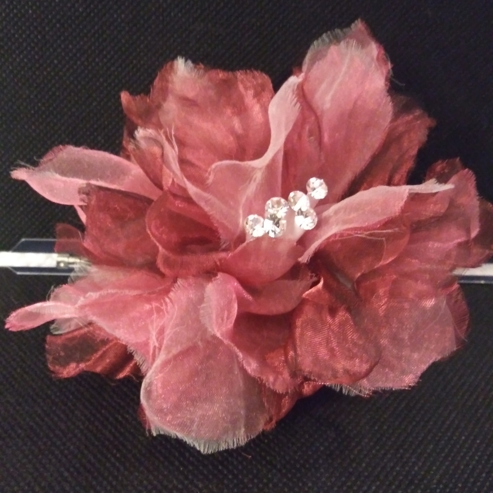 Two-Tone Hair or Outfit Accessory - Picture 3 of 3